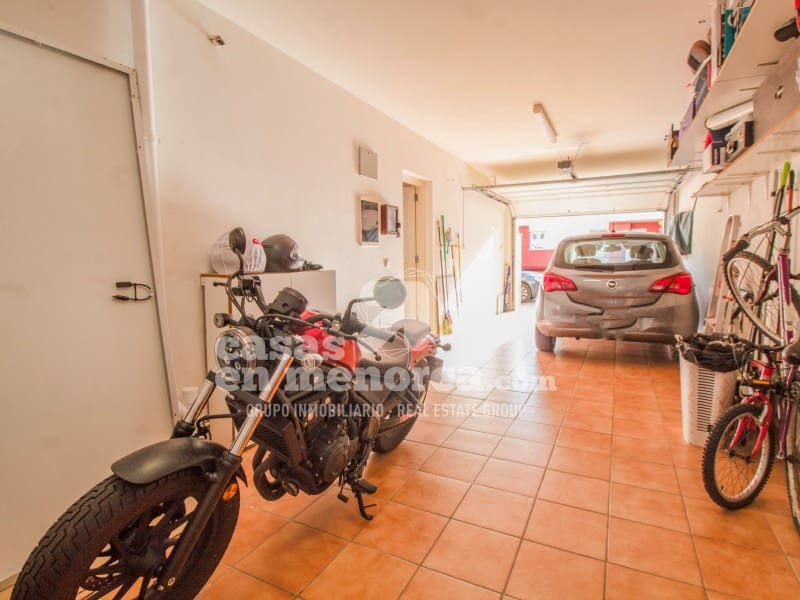 4 soveværelse Villa til salg i Mahon / Mao med swimmingpool garage - € 795.000 (Ref: 9312606)