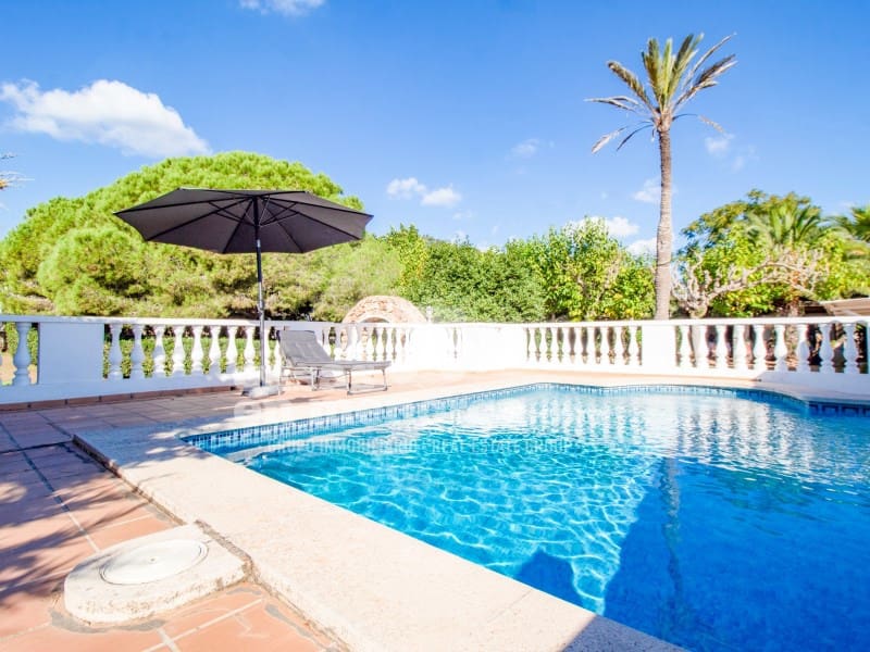 3 makuuhuone Maalaistalo myytävänä paikassa San Luis / Sant Lluis mukana uima-altaan - 495 000 € (Ref: 9331014)