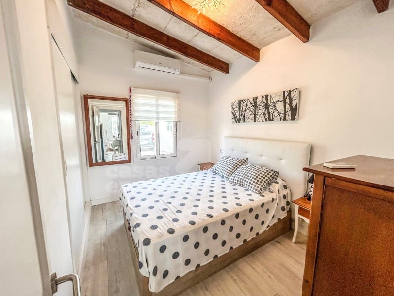 2 soveværelse Villa til salg i Cala Blanca - € 370.000 (Ref: 9349321)