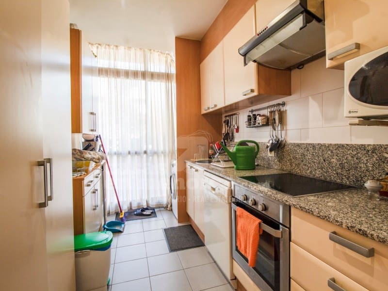 3 makuuhuone Huoneisto myytävänä paikassa Es Castell mukana uima-altaan - 384 000 € (Ref: 9353376)