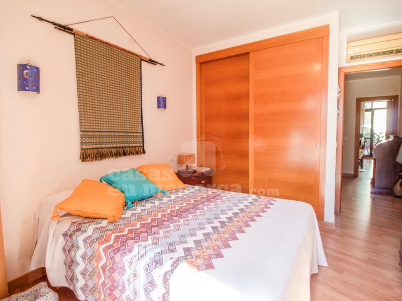 3 makuuhuone Huoneisto myytävänä paikassa Es Castell mukana uima-altaan - 384 000 € (Ref: 9353376)