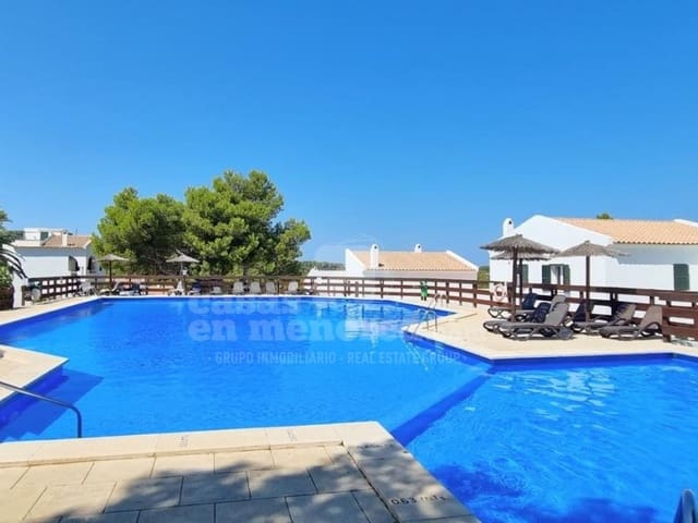 2 soveværelse Lejlighed til salg i Port d'Addaia, Es Mercadal med swimmingpool - € 325.000 (Ref: 9359767)