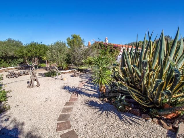 3 bedroom Finca/Country House for sale in Mahón / Maó - € 350,000 (Ref: 9378995)