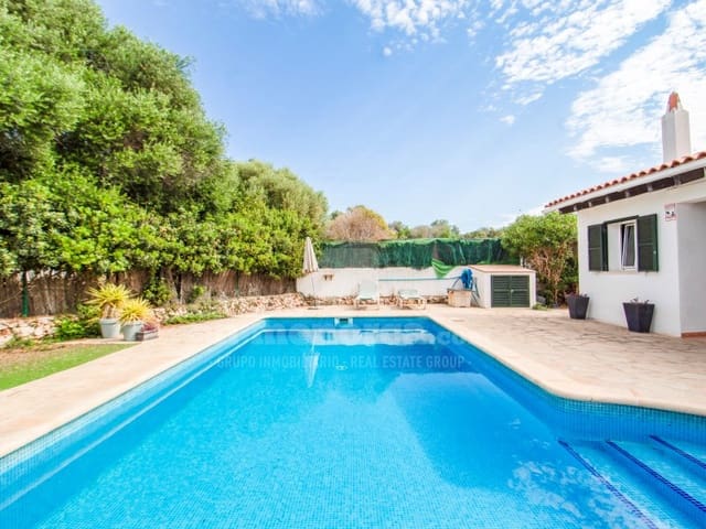 3 bedroom Villa for sale in San Luis / Sant Lluís with pool - € 570,000 (Ref: 9383216)