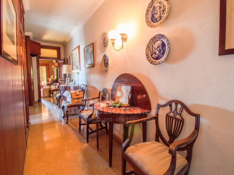 4 bedroom Flat for sale in Mahon / Mao - € 500,000 (Ref: 9385962)