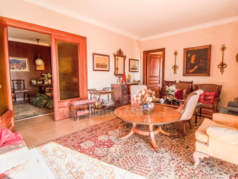 4 bedroom Flat for sale in Mahon / Mao - € 500,000 (Ref: 9385962)