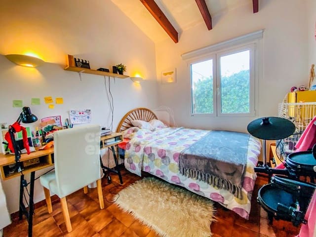 3 chambre Villa/Maison à vendre à Cala Blanca, Ciutadella de Menorca avec piscine - 682 000 € (Ref: 9388195)