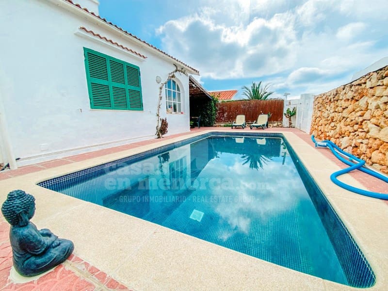 3 soverom Villa til salgs i Cala Blanca med svømmebasseng - € 682 000 (Ref: 9388195)