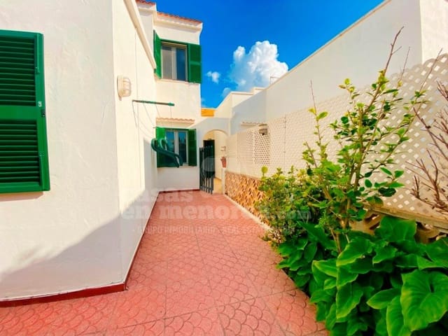 3 soveværelse Villa til salg i Cala Blanca, Ciutadella de Menorca med swimmingpool - € 682.000 (Ref: 9388195)