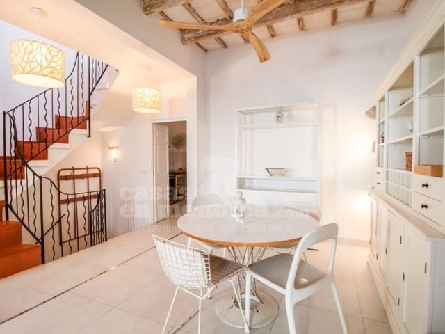 3 bedroom Townhouse for sale in Mahón / Maó - € 385,000 (Ref: 9390829)