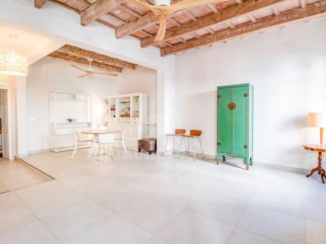 3 bedroom Townhouse for sale in Mahón / Maó - € 385,000 (Ref: 9390829)