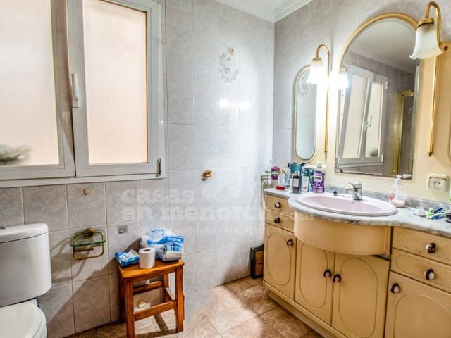 3 chambre Appartement à vendre à Es Castell - 315 000 € (Ref: 9411235)