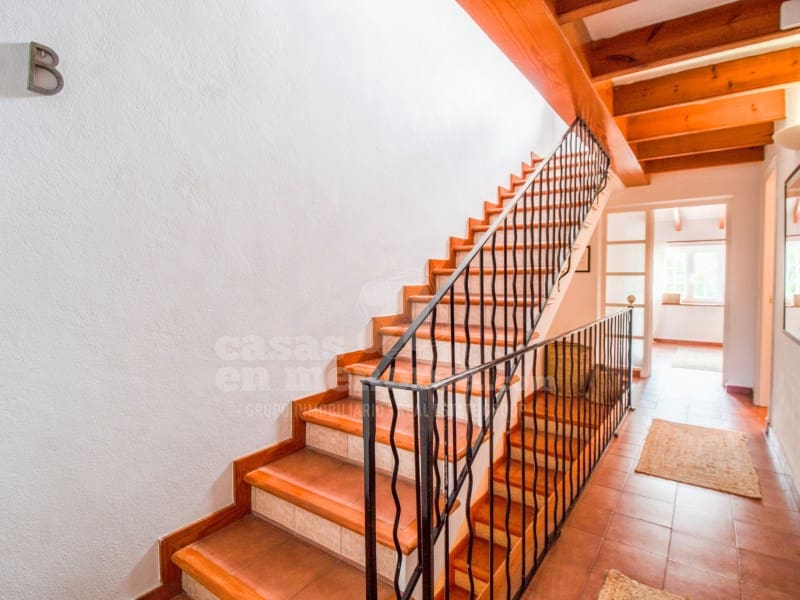 7 soveværelse Finca/Landehus til salg i Llucmacanes med swimmingpool garage - € 1.150.000 (Ref: 9414319)