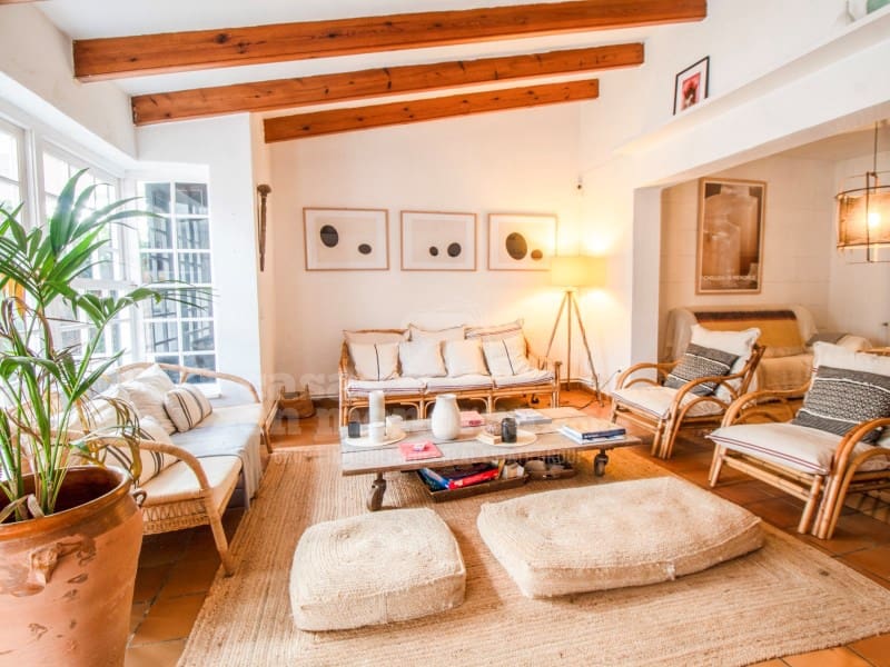 7 soveværelse Finca/Landehus til salg i Llucmacanes med swimmingpool garage - € 1.150.000 (Ref: 9414319)