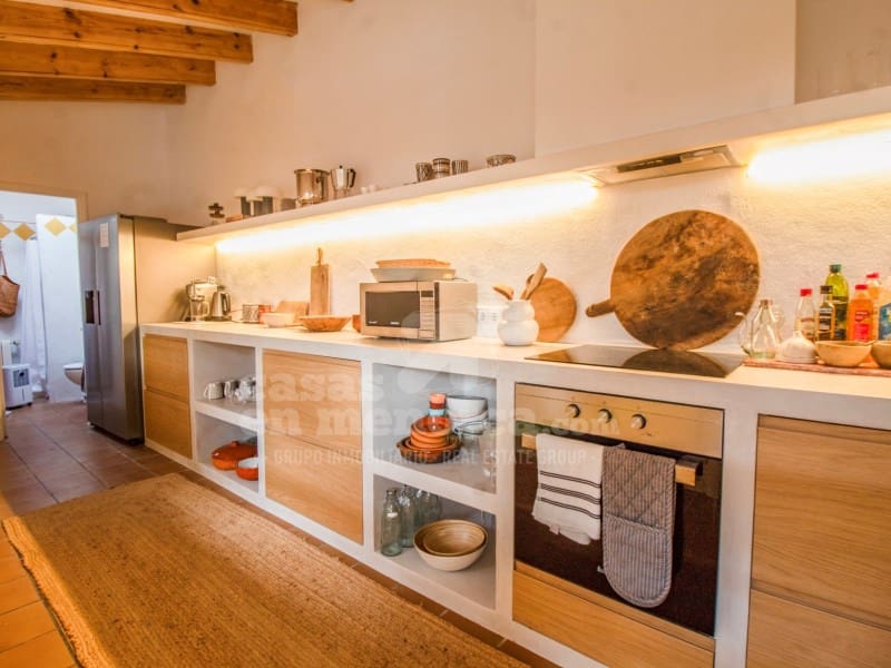 7 soveværelse Finca/Landehus til salg i Llucmacanes med swimmingpool garage - € 1.150.000 (Ref: 9414319)