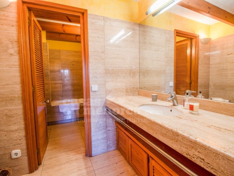 7 soveværelse Finca/Landehus til salg i Llucmacanes med swimmingpool garage - € 1.150.000 (Ref: 9414319)