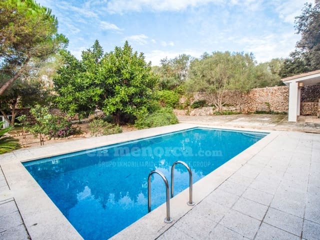 7 soveværelse Finca/Landehus til salg i Llucmaçanes, Mahón / Maó med swimmingpool garage - € 1.150.000 (Ref: 9414319)
