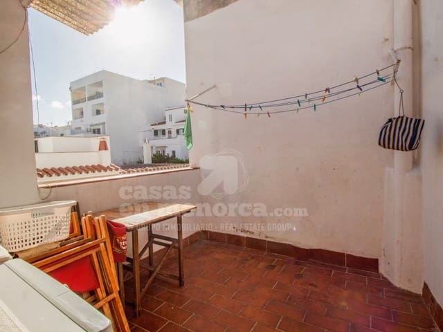 3 soveværelse Byhus til salg i Es Castell - € 398.000 (Ref: 9416181)