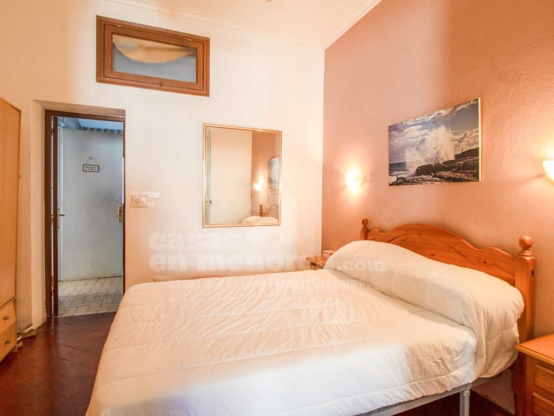 3 soveværelse Byhus til salg i Es Castell - € 398.000 (Ref: 9416181)