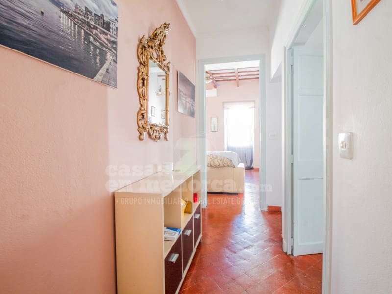 3 soveværelse Byhus til salg i Es Castell - € 398.000 (Ref: 9416181)