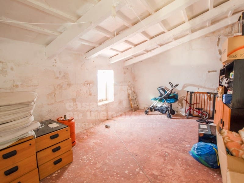 3 soveværelse Byhus til salg i Es Castell - € 398.000 (Ref: 9416181)