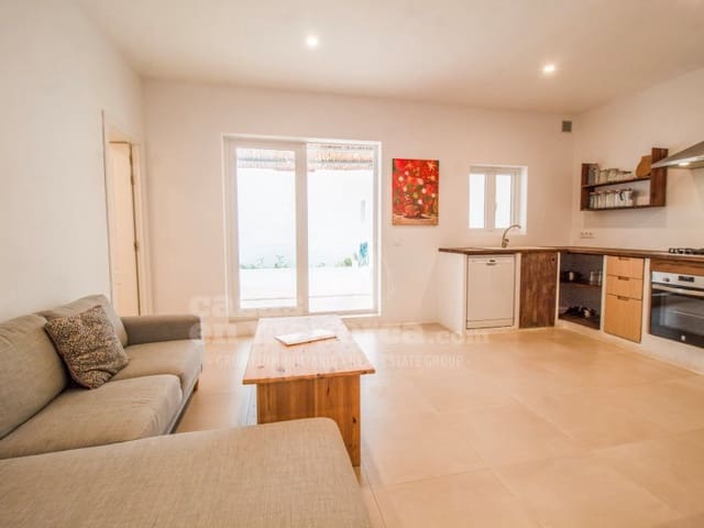 2 soveværelse Byhus til salg i Es Castell - € 295.000 (Ref: 9419950)