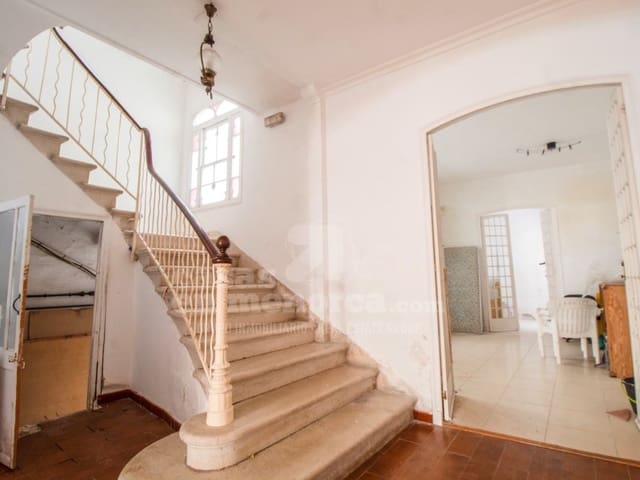 4 soveværelse Byhus til salg i Mahón / Maó - € 595.000 (Ref: 9419951)