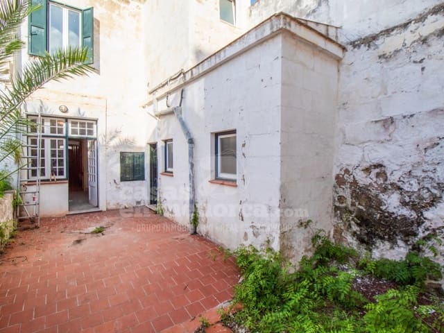 6 soverom Hus til salgs i Es Castell - € 550 000 (Ref: 9430953)