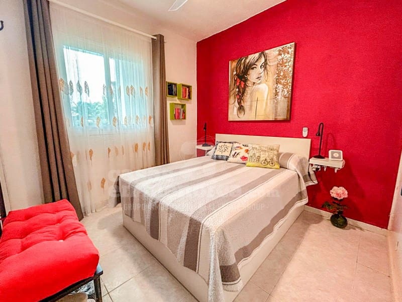 1 sypialnia Apartament na sprzedaż w Cala'n Blanes z basenem - 270 000 € (Ref: 9440092)