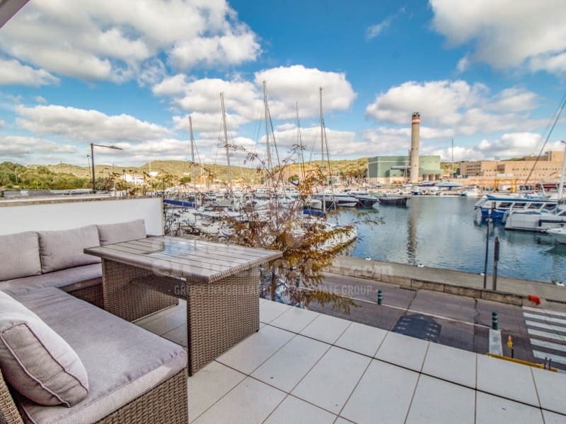 2 slaapkamer Flat te koop in Mahon / Mao met zwembad - € 470.000 (Ref: 9452098)