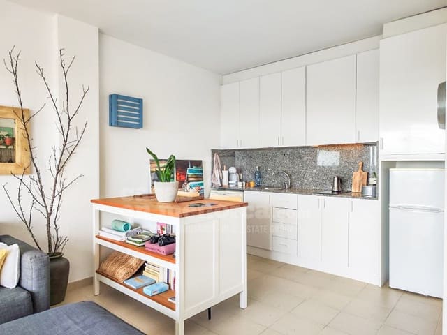 Apartamento de 1 habitación en Coves Noves, Es Mercadal en venta - 295.000 € (Ref: 9456223)