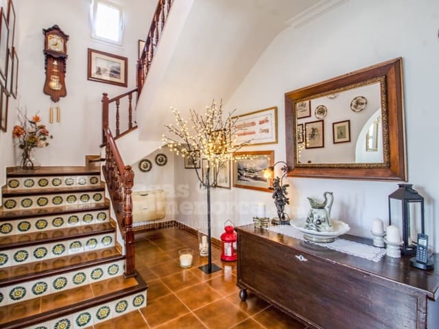 4 soverom Finca/Herregård til salgs i Trebaluger, Es Castell med svømmebasseng garasje - € 1 100 000 (Ref: 9456224)