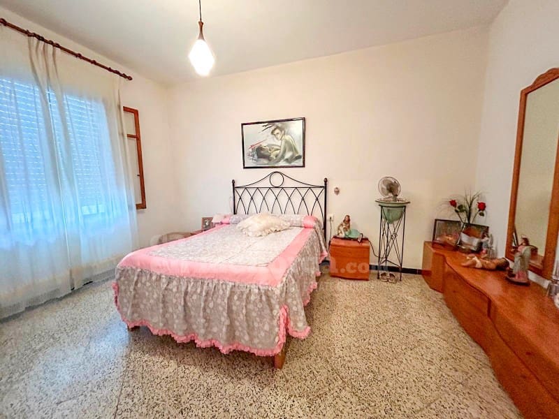 3 bedroom Flat for sale in Ciutadella de Menorca - € 330,000 (Ref: 9474956)