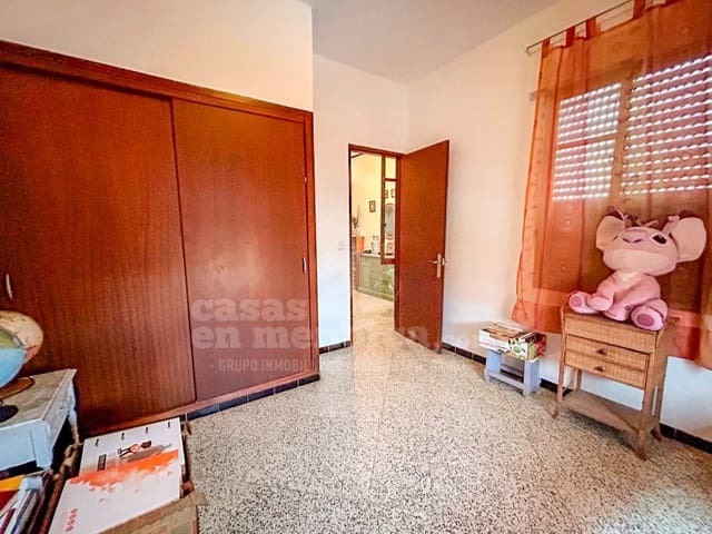 3 bedroom Flat for sale in Ciutadella, Ciutadella de Menorca - € 330,000 (Ref: 9474956)
