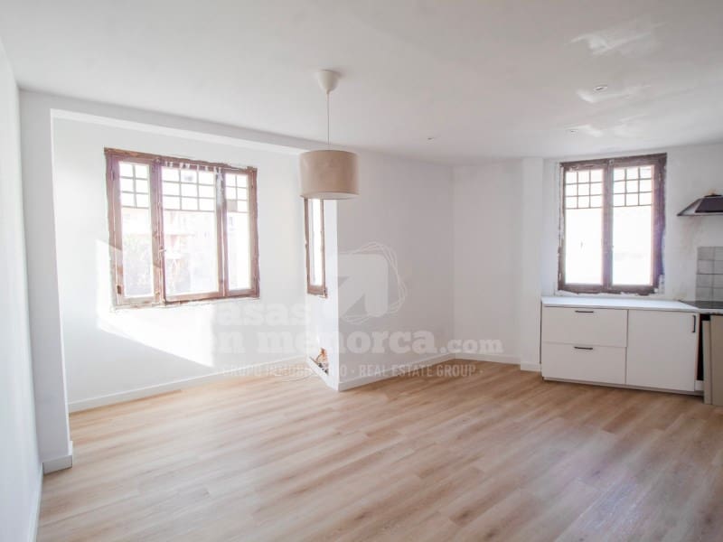 2 bedroom Flat for sale in Mahon / Mao - € 260,000 (Ref: 9524591)