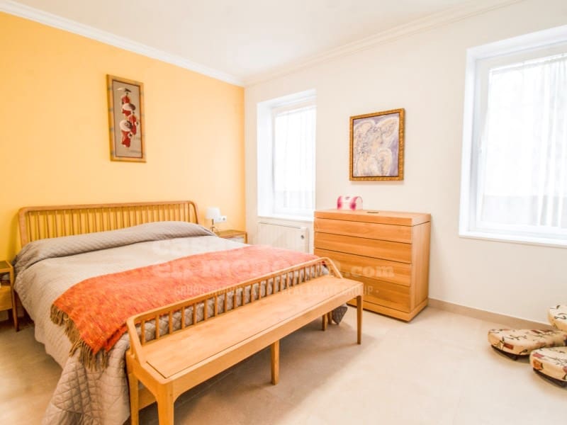 3 bedroom Townhouse for sale in Mahon / Mao - € 625,000 (Ref: 9528138)