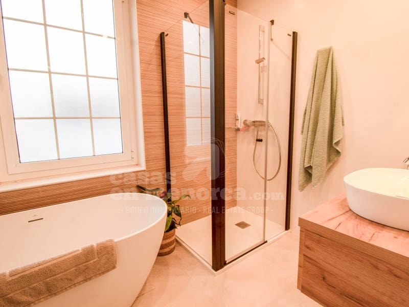 3 bedroom Townhouse for sale in Mahon / Mao - € 625,000 (Ref: 9528138)