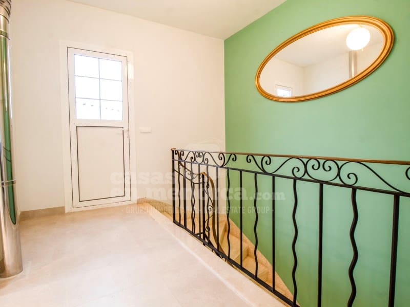 3 bedroom Townhouse for sale in Mahon / Mao - € 625,000 (Ref: 9528138)