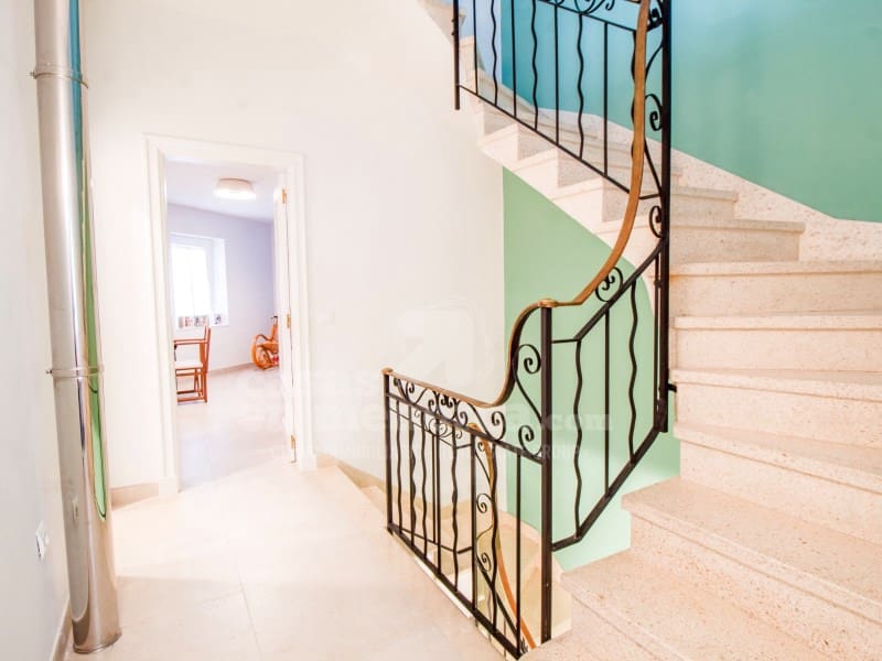 3 bedroom Townhouse for sale in Mahon / Mao - € 625,000 (Ref: 9528138)