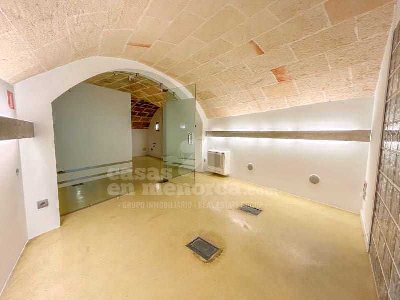 Commercial for sale in Ciutadella de Menorca - € 318,000 (Ref: 9528139)