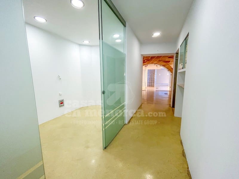 Commercial for sale in Ciutadella de Menorca - € 318,000 (Ref: 9528139)