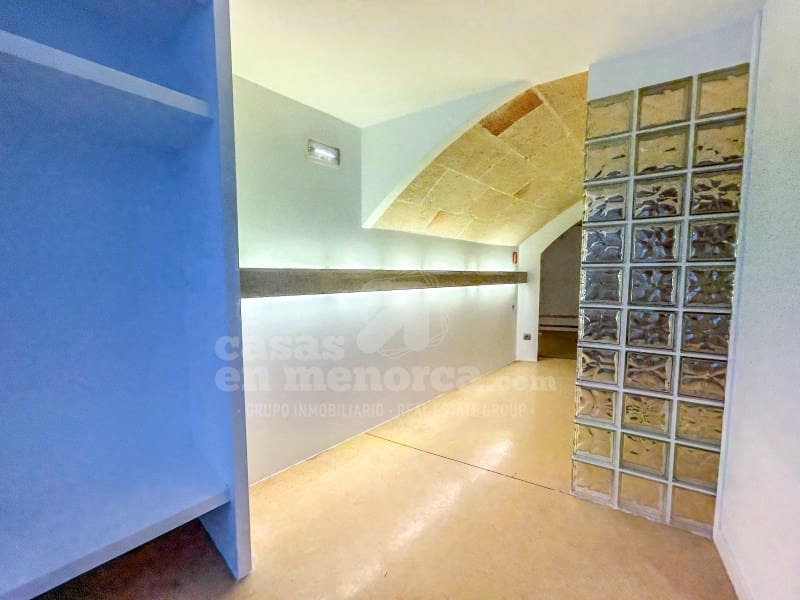 Commercial for sale in Ciutadella de Menorca - € 318,000 (Ref: 9528139)