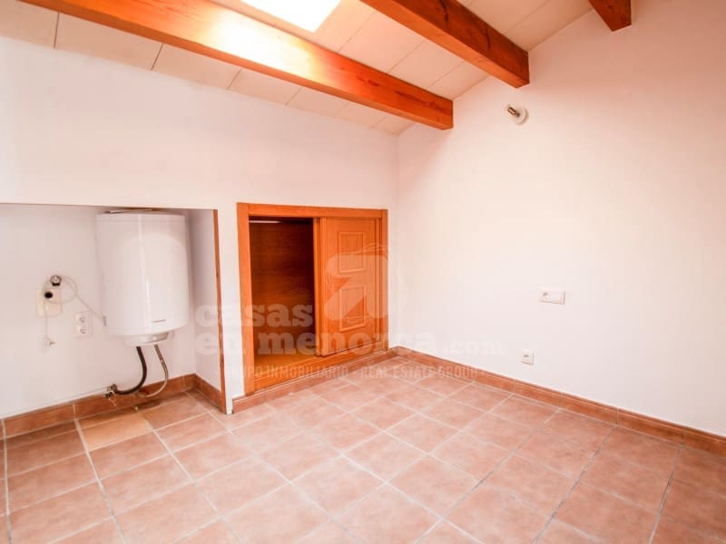 3 makuuhuone Asunto myytävänä paikassa Es Castell - 295 000 € (Ref: 9561752)