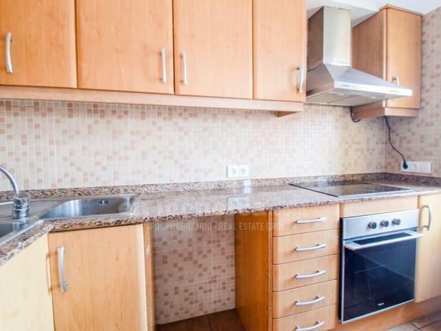 3 makuuhuone Asunto myytävänä paikassa Es Castell - 295 000 € (Ref: 9561752)