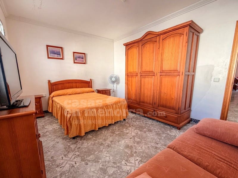 3 bedroom Flat for sale in Ciutadella de Menorca - € 367,500 (Ref: 9582918)