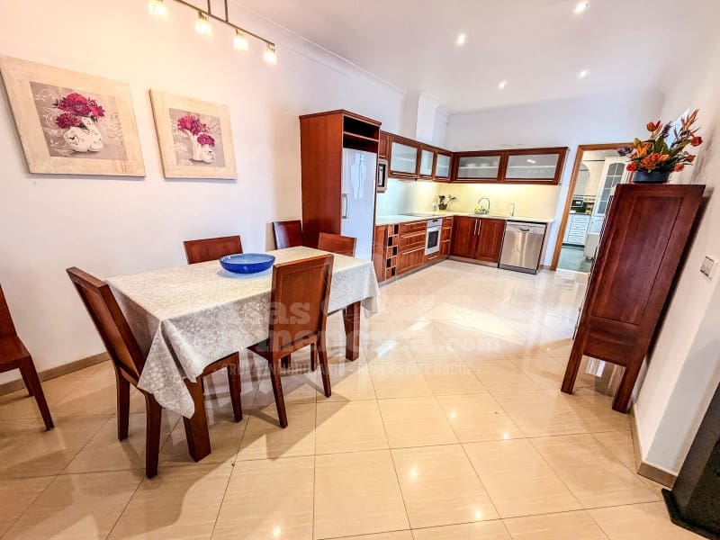 3 soveværelse Lejlighed til salg i Ciutadella de Menorca - € 472.000 (Ref: 9582919)