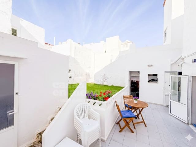 6 makuuhuone Omakotitalo myytävänä paikassa Ciutadella, Ciutadella de Menorca - 630 000 € (Ref: 9596095)