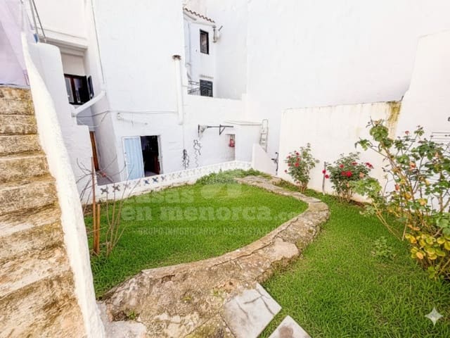 6 makuuhuone Omakotitalo myytävänä paikassa Ciutadella, Ciutadella de Menorca - 630 000 € (Ref: 9596095)