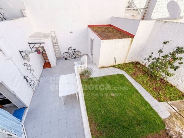 6 makuuhuone Omakotitalo myytävänä paikassa Ciutadella, Ciutadella de Menorca - 630 000 € (Ref: 9596095)