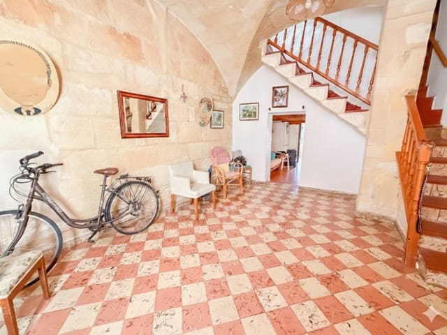 6 makuuhuone Omakotitalo myytävänä paikassa Ciutadella, Ciutadella de Menorca - 630 000 € (Ref: 9596095)